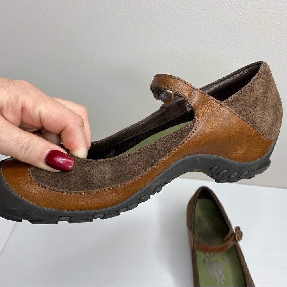Merrell | Brown Shoes - Picture 4 of 9
